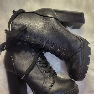 Steve Madden Boots
